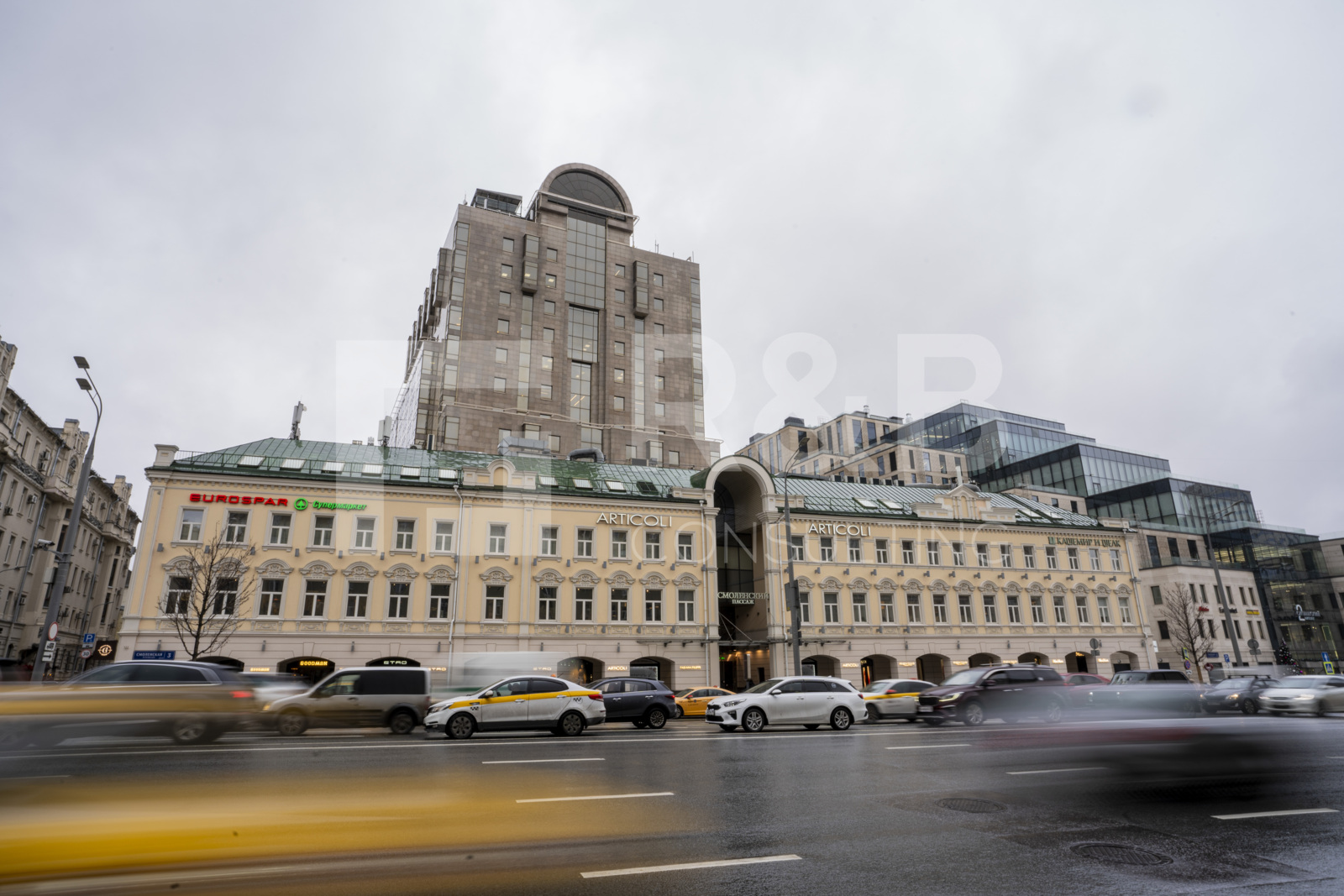 Смоленский Пассаж