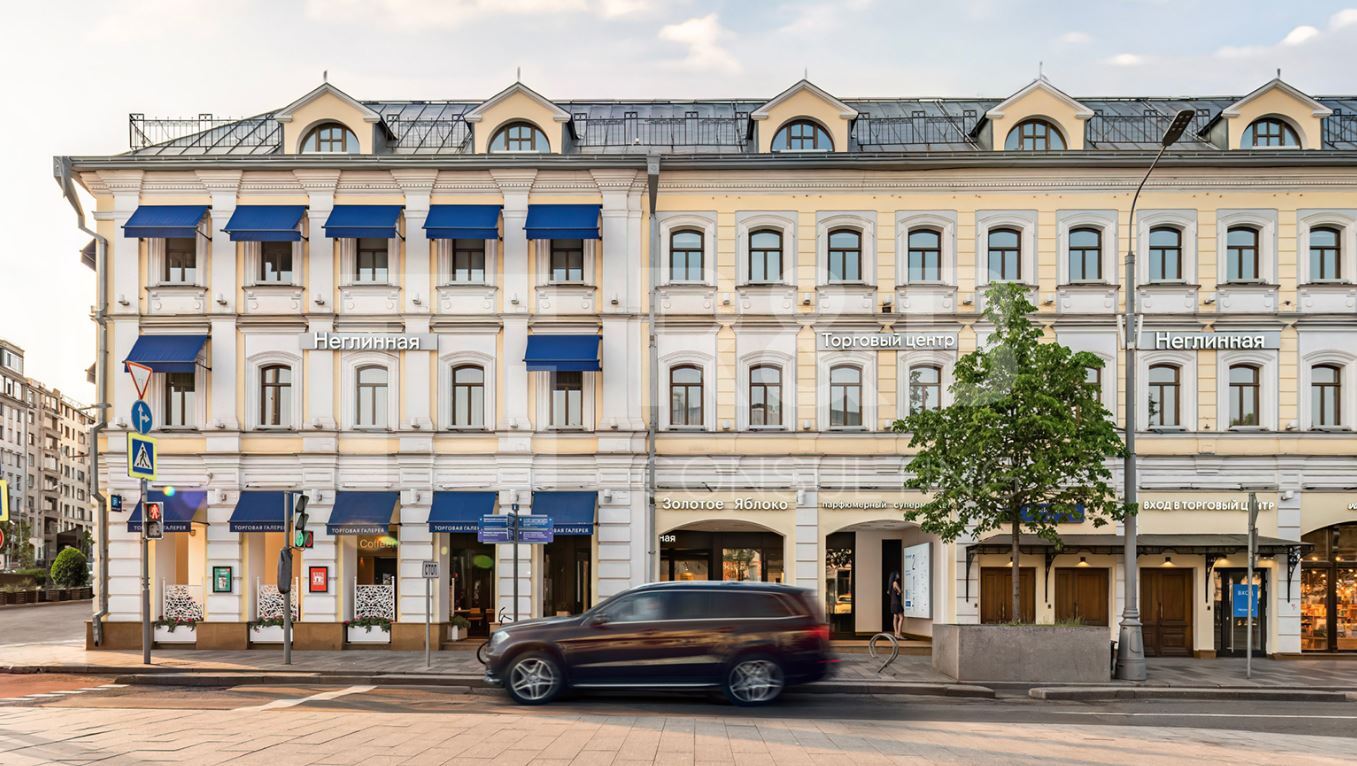 Неглинная Плаза