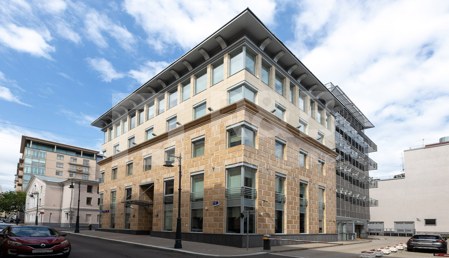 Ost House (Ост Хаус)